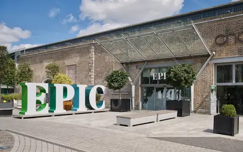 Biglietto d'ingresso per il museo dell'Emigrazione Irlandese EPIC a Dublino, Irlanda.